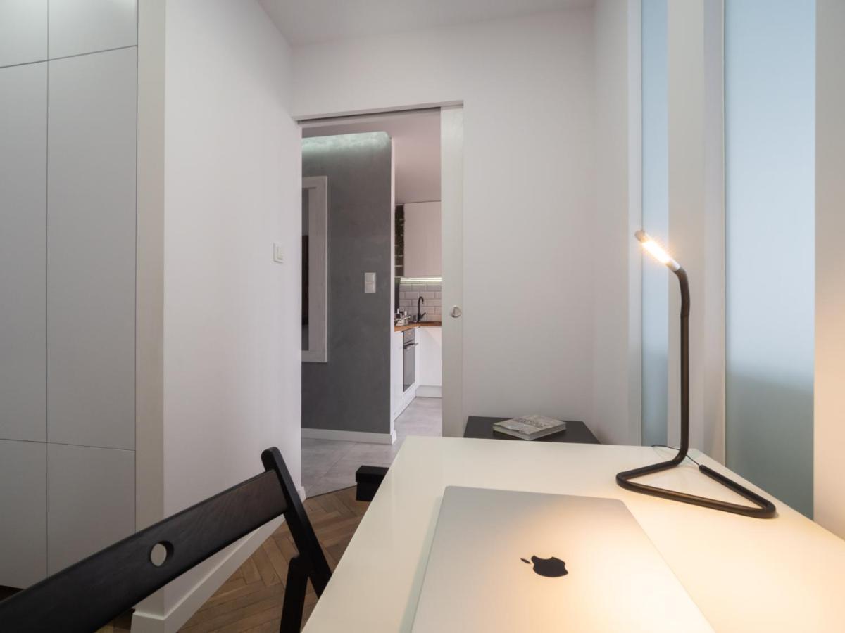 Coco Kołobrzeska 42 Apartament *